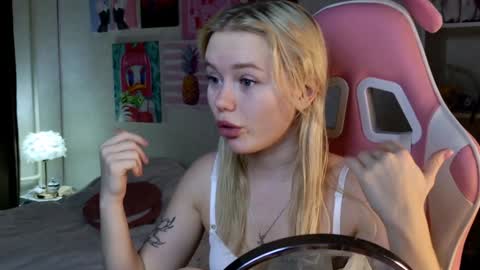 Snapshot of aleksalore chatting on 01-29-25, 03:54 Lexi online show from 01-29-25, 03:54