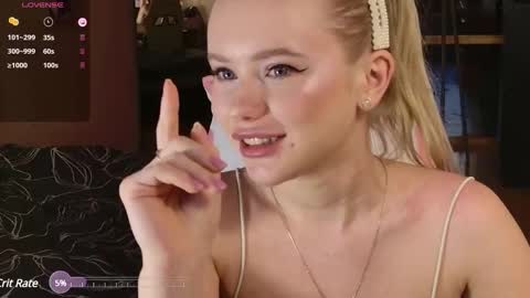 Snapshot of aleksalore chatting on 02-26-25, 07:20 Lexi online show from 02-26-25, 07:20