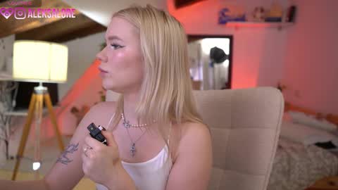 Lexi online show from 02-08-26, 04:05