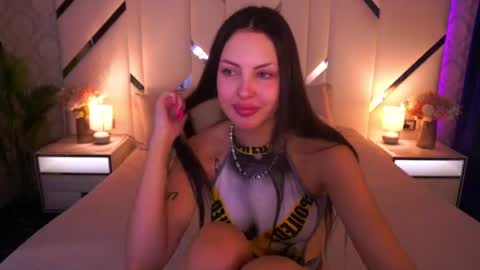 Snapshot of aleksaloree chatting on 06-10-26, 11:35 aleksaloree online show from 06-10-26, 11:35