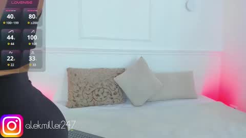 Snapshot of aleksandra_miller chatting on 02-28-25, 05:15 Aleksandra online show from 02-28-25, 05:15