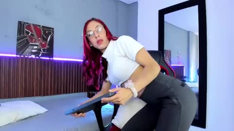 alektra_bryce online show from 02-23-25, 08:00