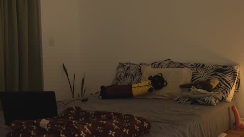 Snapshot of alemaniababe chatting on 12-05-24, 03:15 Ale online show from 12-05-24, 03:15