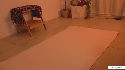 Snapshot of alemaniababe chatting on 01-09-25, 02:33 Ale online show from 01-09-25, 02:33