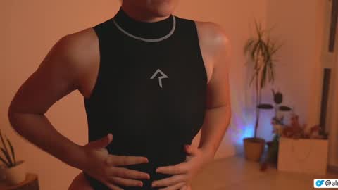 Snapshot of alemaniababe chatting on 01-14-25, 03:11 Ale online show from 01-14-25, 03:11