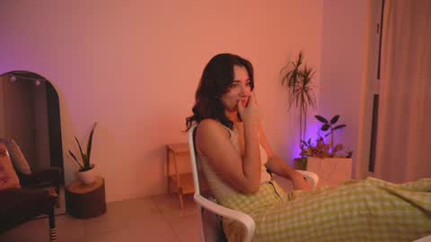Snapshot of alemaniababe chatting on 02-07-25, 11:45 Ale online show from 02-07-25, 11:45
