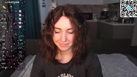 Alenkaaa online show from 12-15-25, 09:02