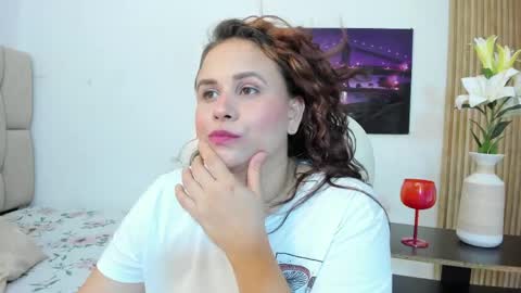 Snapshot of alennax chatting on 05-06-26, 04:12 alennax online show from 05-06-26, 04:12