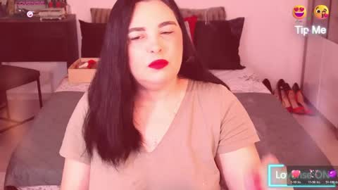Snapshot of alenni chatting on 05-05-26, 03:14 Alenni online show from 05-05-26, 03:14