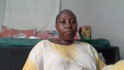 Noreen Kennth and Emilly online show from 10-23-25, 07:12