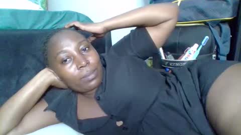 Noreen Kennth and Emilly online show from 11-09-25, 08:18