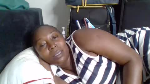 Noreen Kennth and Emilly online show from 11-10-25, 09:25