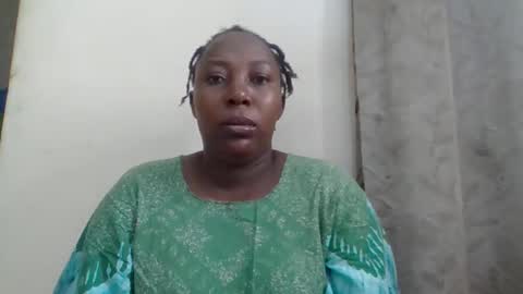 Noreen Kennth and Emilly online show from 05-19-26, 06:20