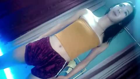 Snapshot of alesharios chatting on 09-14-25, 04:44 Alesha online show from 09-14-25, 04:44