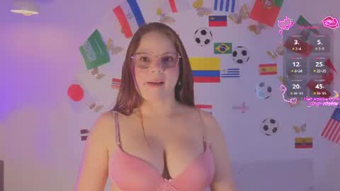 Snapshot of alesia_rose chatting on 06-22-26, 07:33 Ambar online show from 06-22-26, 07:33