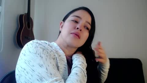 Aleska online show from 10-07-25, 03:09