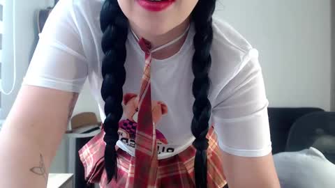 Aleska online show from 10-22-25, 02:17