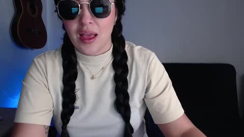 Snapshot of aleska_bell69 chatting on 02-26-26, 04:06 Aleska online show from 02-26-26, 04:06