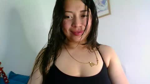 QUEEN OFF MILk  IM BACK  15 NOV online show from 02-25-26, 05:11