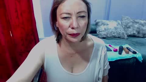 Snapshot of aleska_sex chatting on 01-24-25, 04:28 ALESKA online show from 01-24-25, 04:28