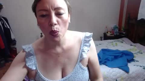 Snapshot of aleska_sex chatting on 01-26-25, 05:02 ALESKA online show from 01-26-25, 05:02