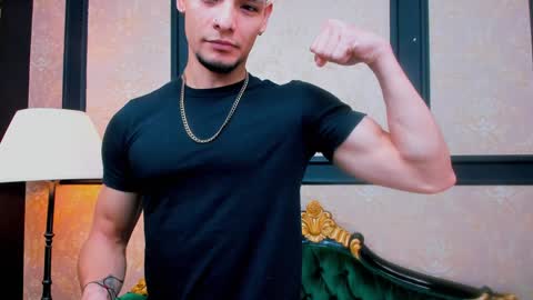 Snapshot of aless_king chatting on 01-31-25, 11:24 Alessandro King online show from 01-31-25, 11:24