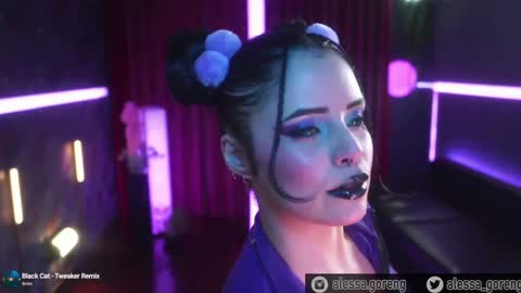 Alessa Goreng online show from 12-17-24, 12:23