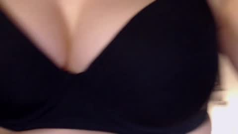 Sandra online show from 02-18-25, 07:52