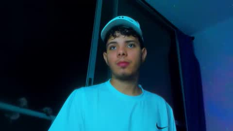 Alessandro online show from 10-20-25, 04:02