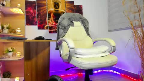 ALESSANDRO  WYE online show from 01-30-25, 03:22