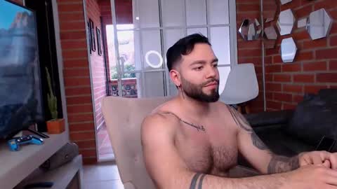 Snapshot of alessandro_alcala chatting on 09-10-25, 10:10 Alessandro online show from 09-10-25, 10:10