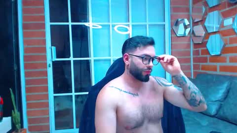 Snapshot of alessandro_alcala chatting on 09-13-25, 08:47 Alessandro online show from 09-13-25, 08:47