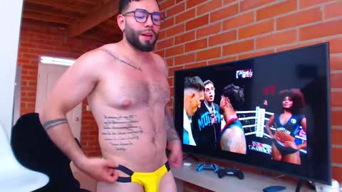 Snapshot of alessandro_alcala chatting on 09-13-25, 09:47 Alessandro online show from 09-13-25, 09:47