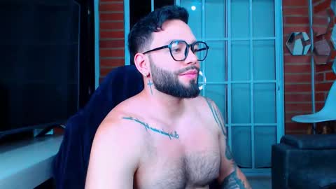 Snapshot of alessandro_alcala chatting on 09-17-25, 03:08 Alessandro online show from 09-17-25, 03:08