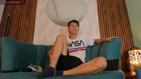 Alessandro Dybala online show from 02-05-25, 02:37