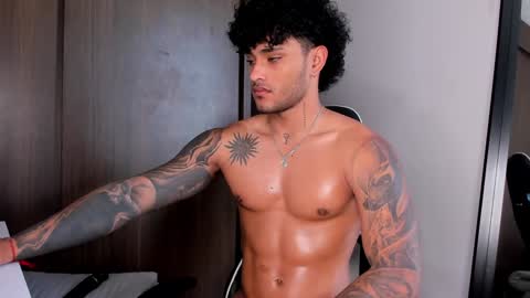 Alessandro Vanni online show from 01-14-25, 01:49