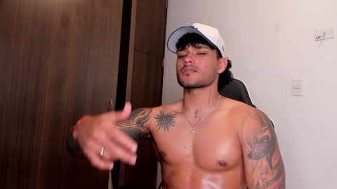 Alessandro Vanni online show from 01-24-25, 03:24