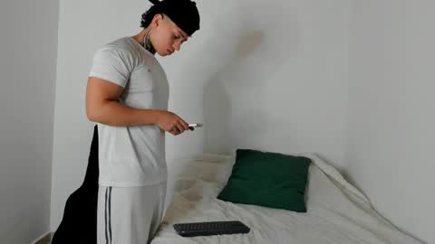 Alessandro online show from 03-30-26, 01:17