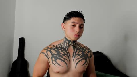 Snapshot of alessandro_wolf chatting on 04-24-26, 11:40 Alessandro online show from 04-24-26, 11:40