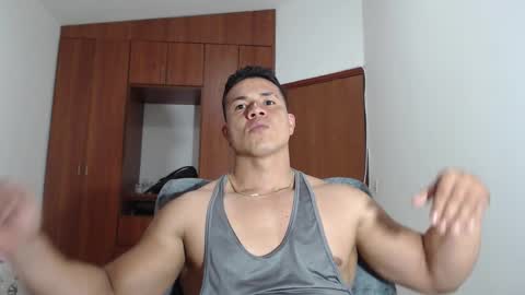 alessandromancini92 online show from 11-09-25, 07:34