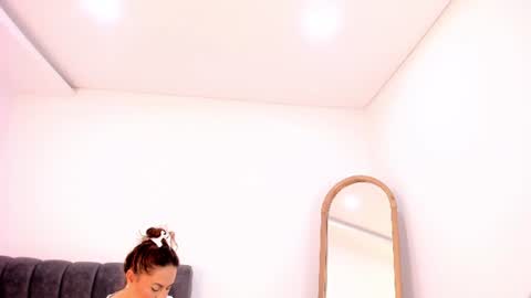 Snapshot of alessia12_ chatting on 06-27-26, 09:31 Alessia online show from 06-27-26, 09:31