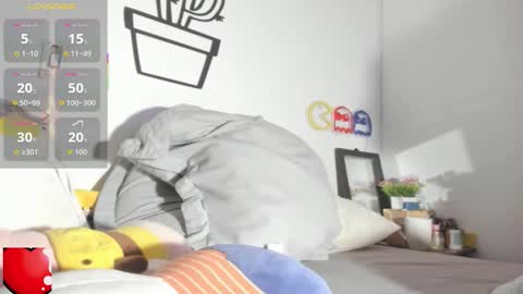 Snapshot of alessia28__ chatting on 11-05-25, 01:22 Alessia online show from 11-05-25, 01:22