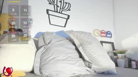 Snapshot of alessia28__ chatting on 11-26-25, 11:00 Alessia online show from 11-26-25, 11:00