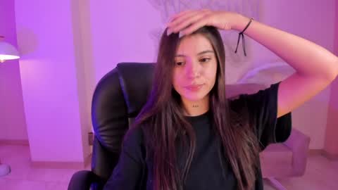 Alessia  online show from 01-08-25, 08:07