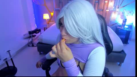 Alessia online show from 11-07-25, 04:34