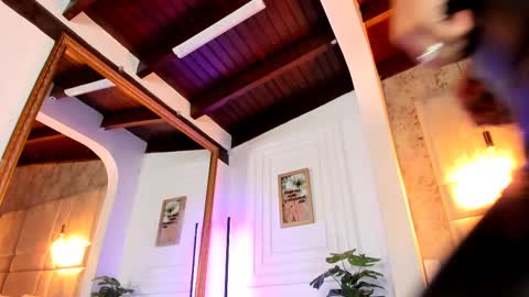 Snapshot of alessialondon chatting on 02-20-25, 09:55 Alessia online show from 02-20-25, 09:55