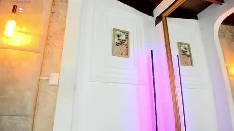 Snapshot of alessialondon chatting on 03-04-25, 09:51 Alessia online show from 03-04-25, 09:51