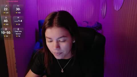 Snapshot of alessiamonroe_ chatting on 06-18-26, 08:35 alessiamonroe_ online show from 06-18-26, 08:35