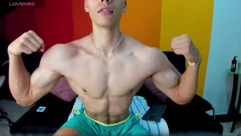 Snapshot of alessiovitale chatting on 12-03-25, 12:03 Alessio online show from 12-03-25, 12:03