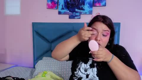 AleSweett online show from 03-31-26, 12:05